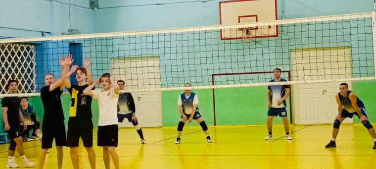 Третий год подряд "Открытие сезона" в Байките. Третий год подряд "Открытие сезона" в Байките.